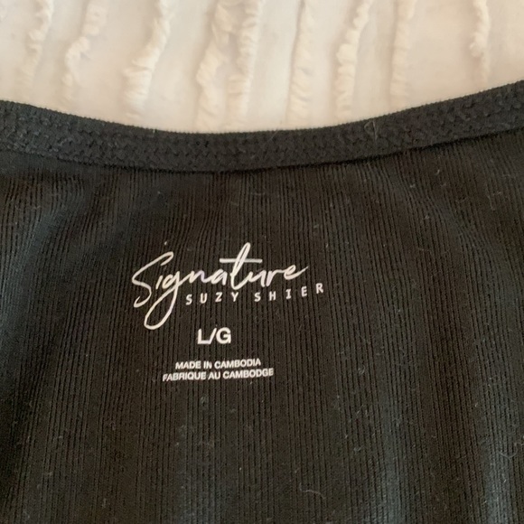 Top - Picture 2 of 3